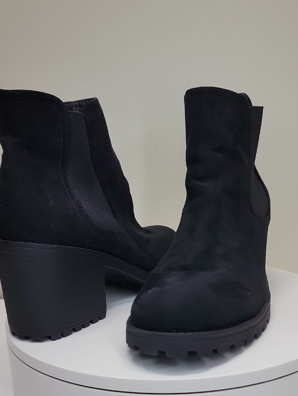 Sun + Stone NEW IN BOX Black Faux Suede Booties Sz 11 - Picture 11 of 12